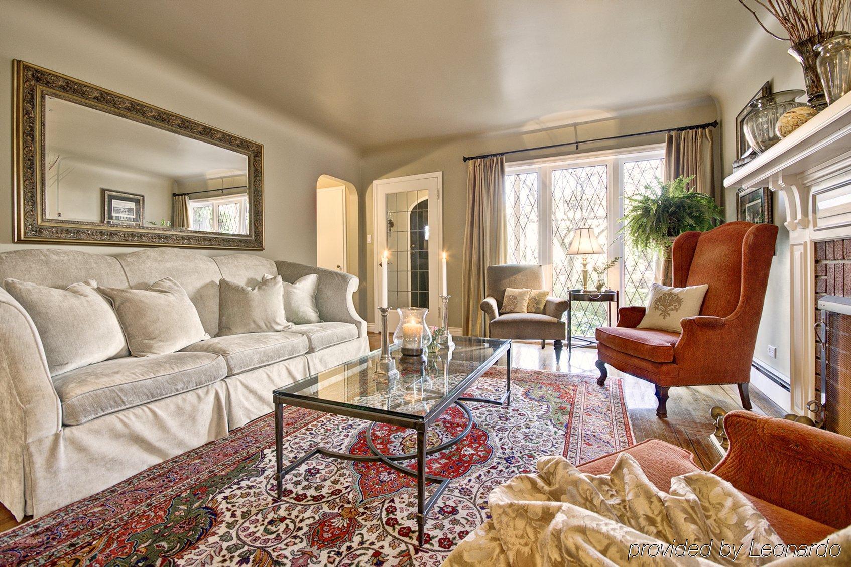 The English Bay Inn Ленглі Екстер'єр фото
