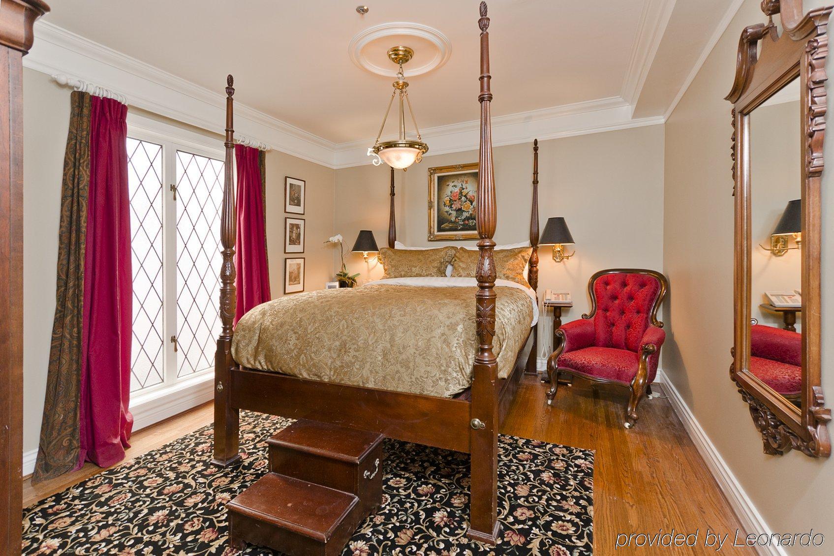 The English Bay Inn Ленглі Екстер'єр фото