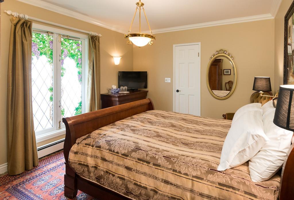 The English Bay Inn Ленглі Екстер'єр фото